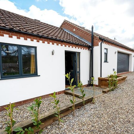 Little House - Perfect For Exploring The Broads Villa Acle Bagian luar foto