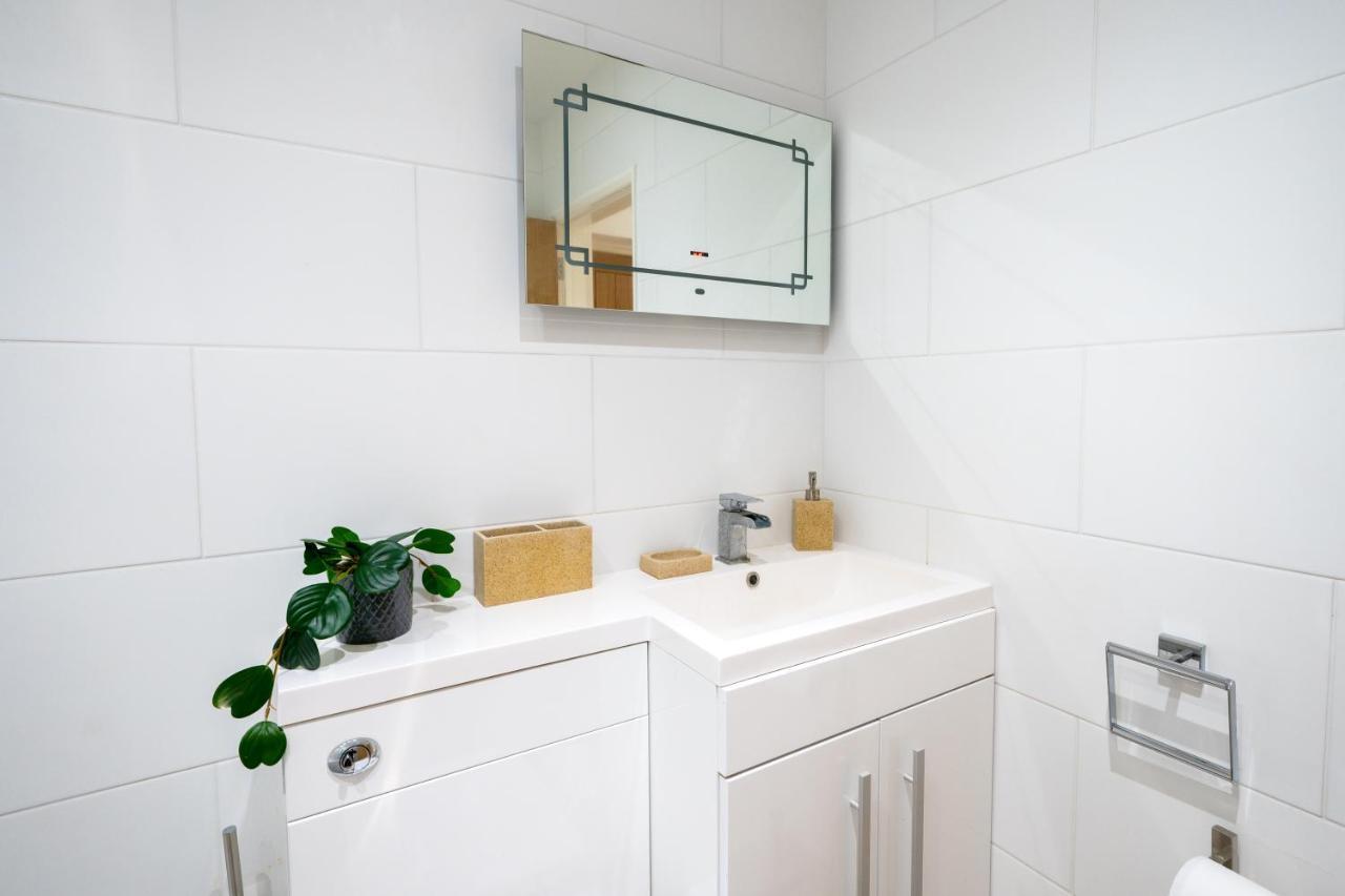 Little House - Perfect For Exploring The Broads Villa Acle Bagian luar foto